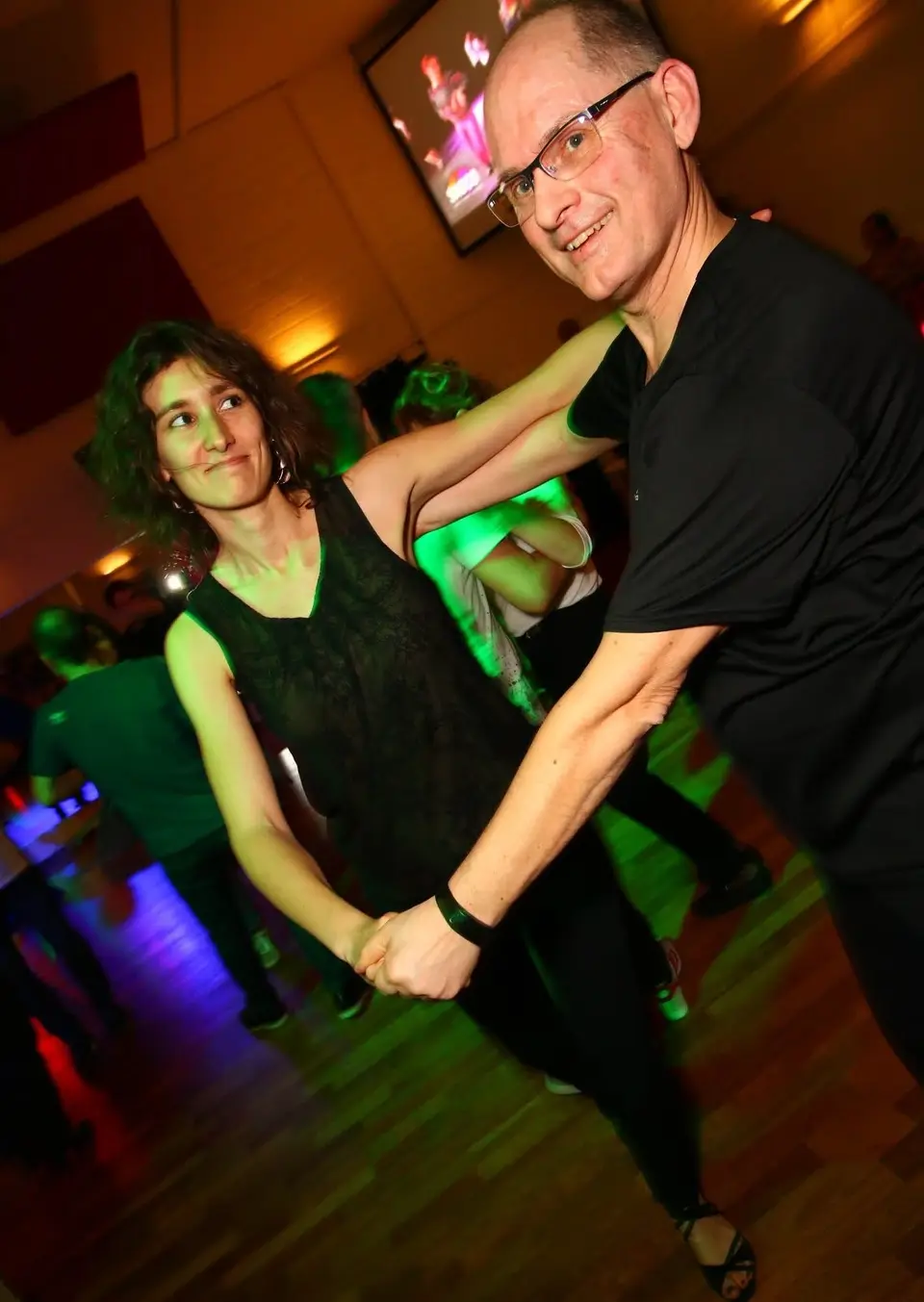 Photo de danseurs, Vol. 4, Deux salles, deux ambiances